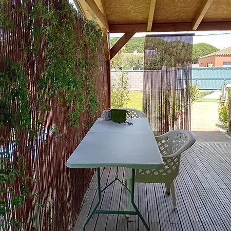 Сasa de vacaciones Casa De Madera Piscina En Roche